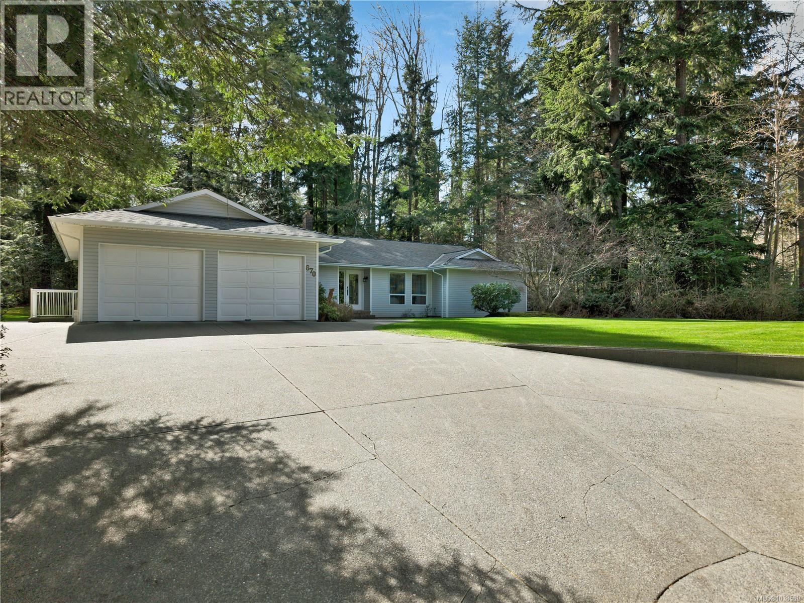 670 Homewood Rd, Campbell River, British Columbia  V9W 3N5 - Photo 1 - 1038589