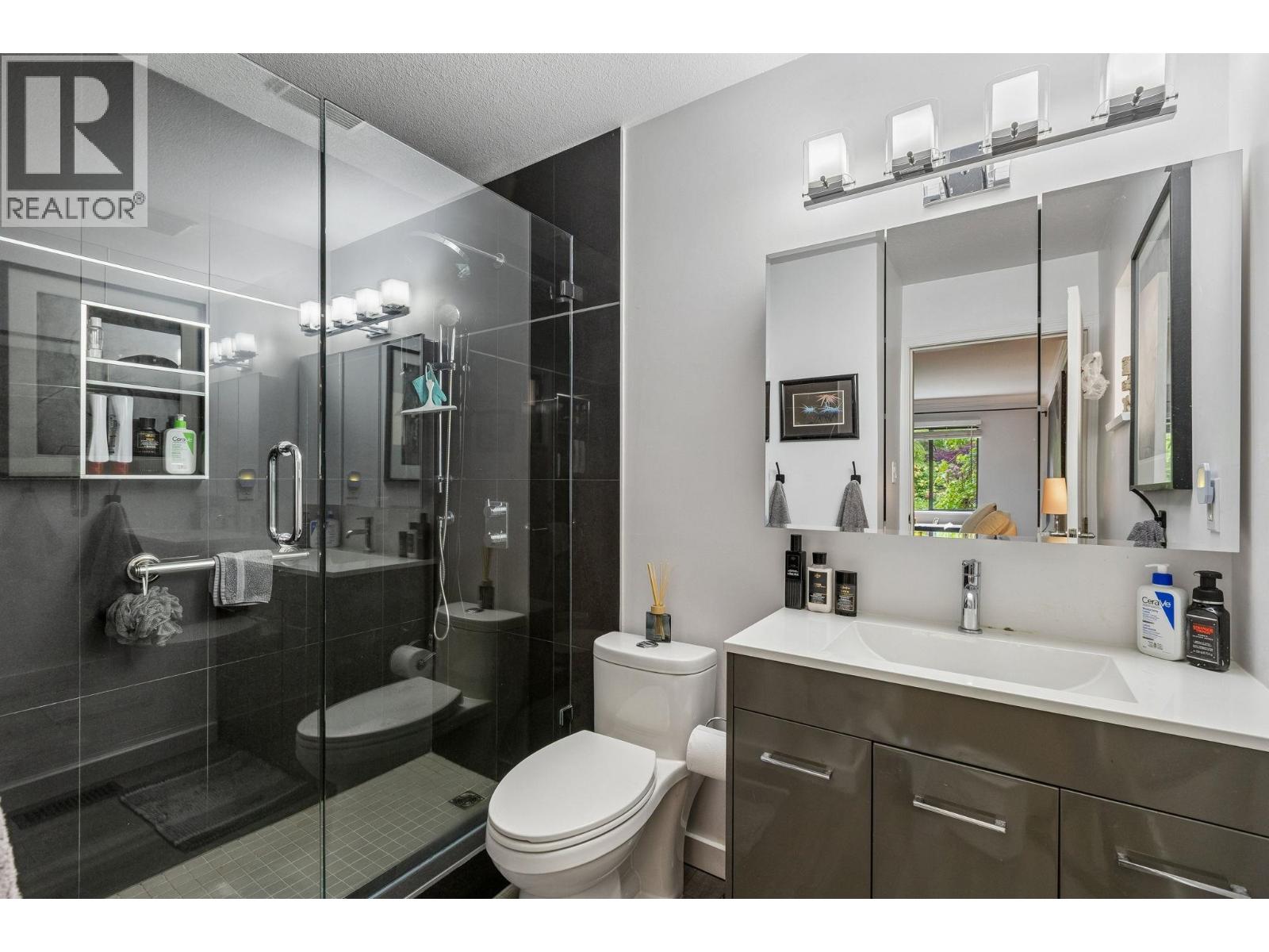 3491 St. Georges Avenue, North Vancouver, British Columbia  V7N 1V7 - Photo 23 - R3130311
