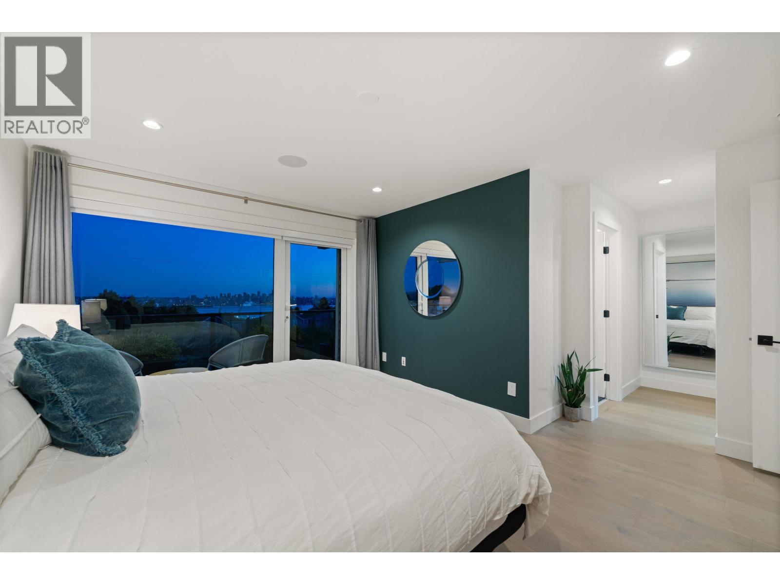 336 E Keith Road, North Vancouver, British Columbia  V7L 1V7 - Photo 17 - R3130330