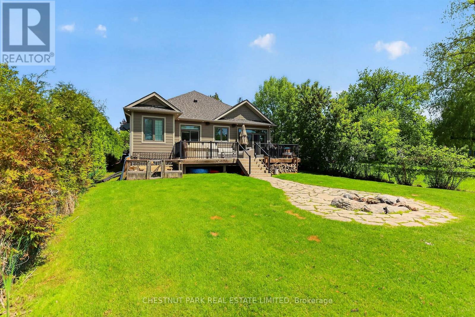 153 Riveredge Drive, Georgina, Ontario  L4P 2P4 - Photo 33 - N13224040