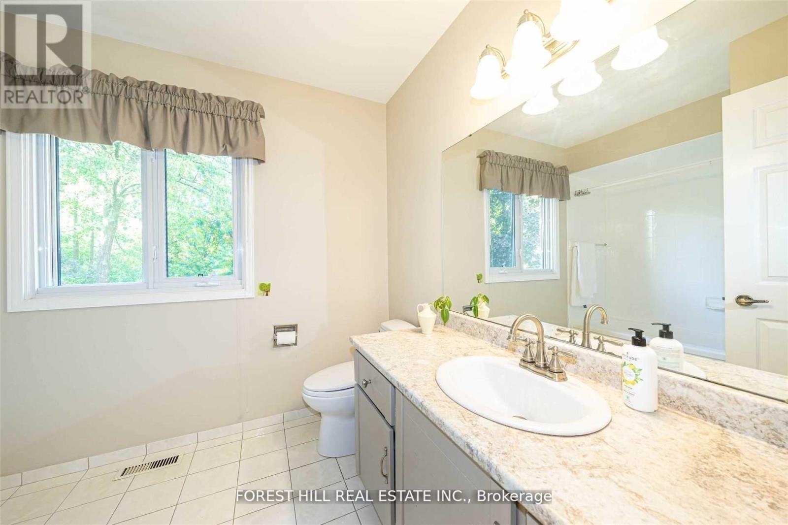 54 Pennock Crescent, Markham, Ontario  L3R 3M4 - Photo 14 - N13224062