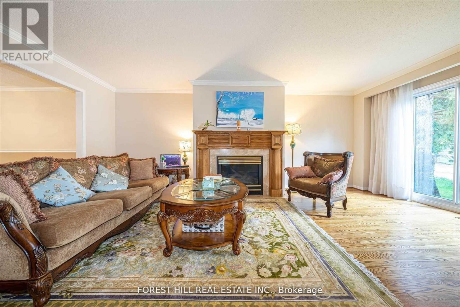 54 Pennock Crescent, Markham, Ontario  L3R 3M4 - Photo 2 - N13224062