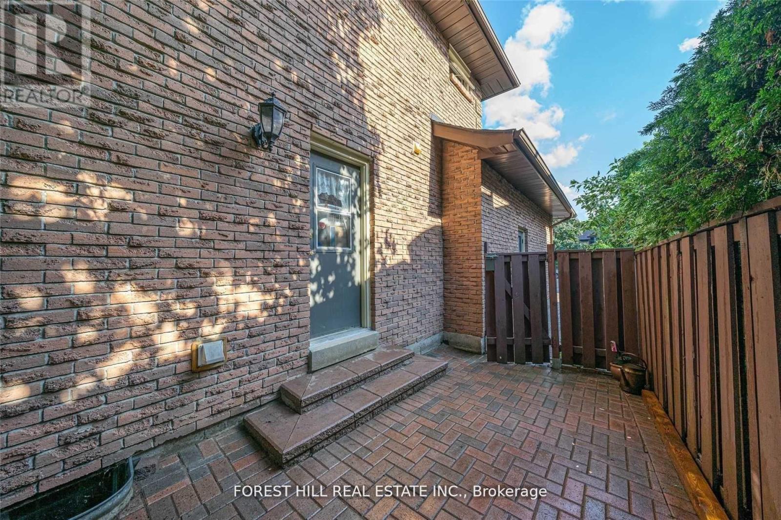 54 Pennock Crescent, Markham, Ontario  L3R 3M4 - Photo 24 - N13224062