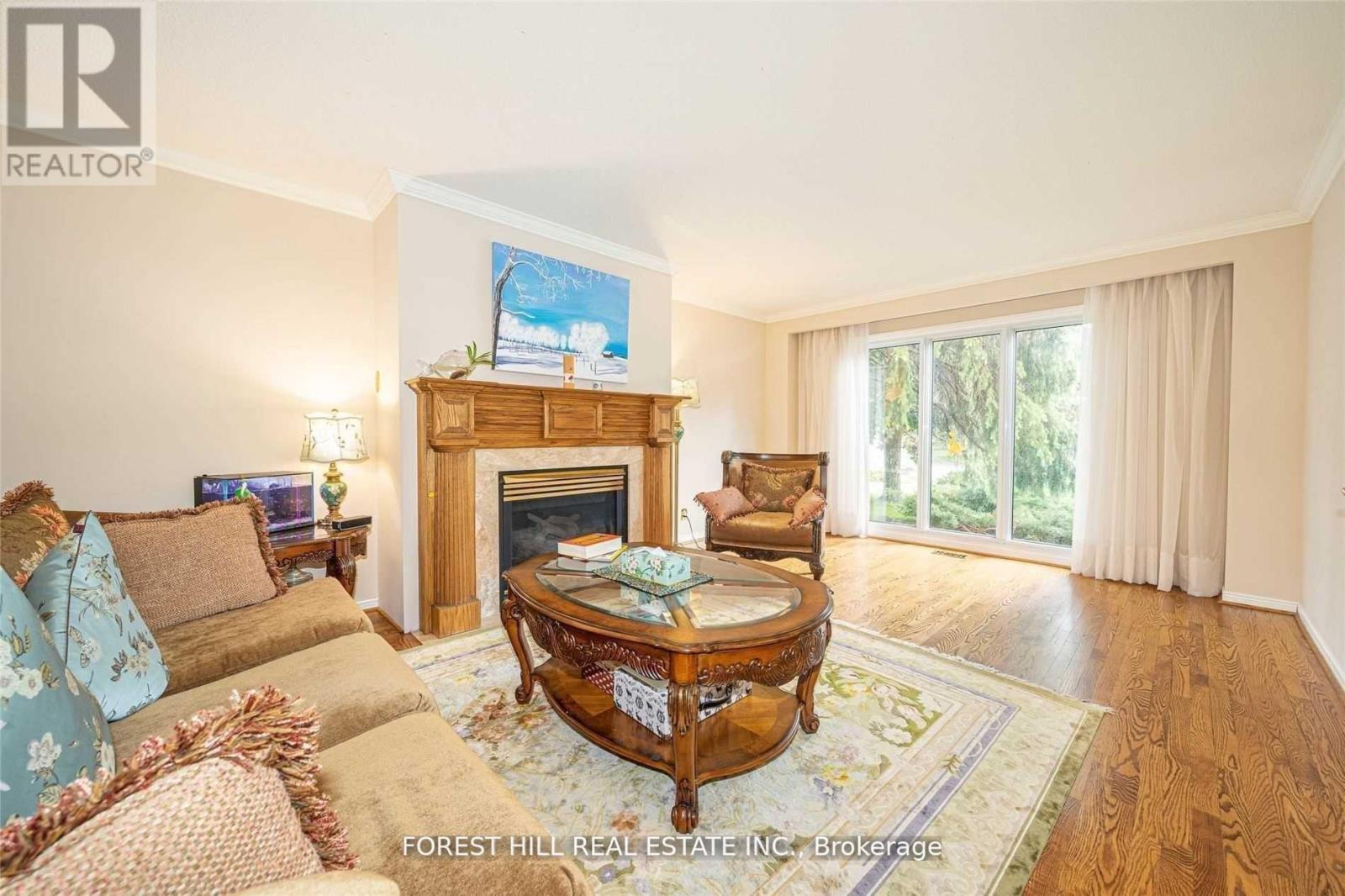 54 Pennock Crescent, Markham, Ontario  L3R 3M4 - Photo 4 - N13224062