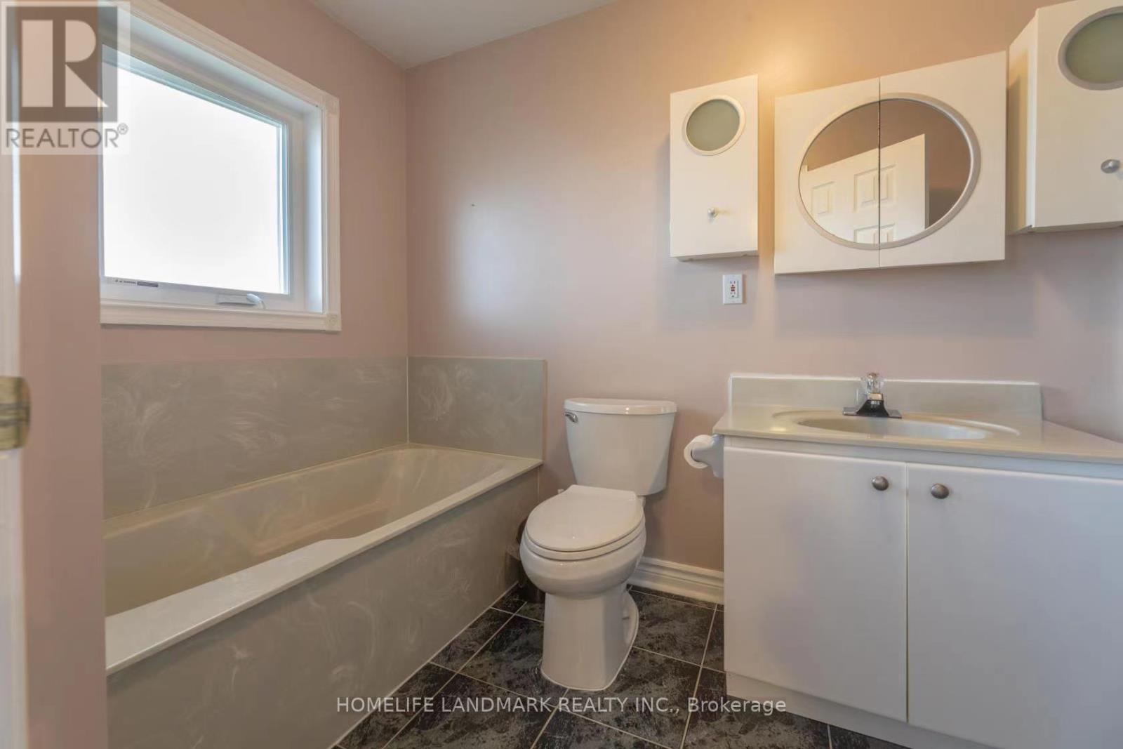117 Macon Place, Markham, Ontario  L3R 0V4 - Photo 6 - N13224114