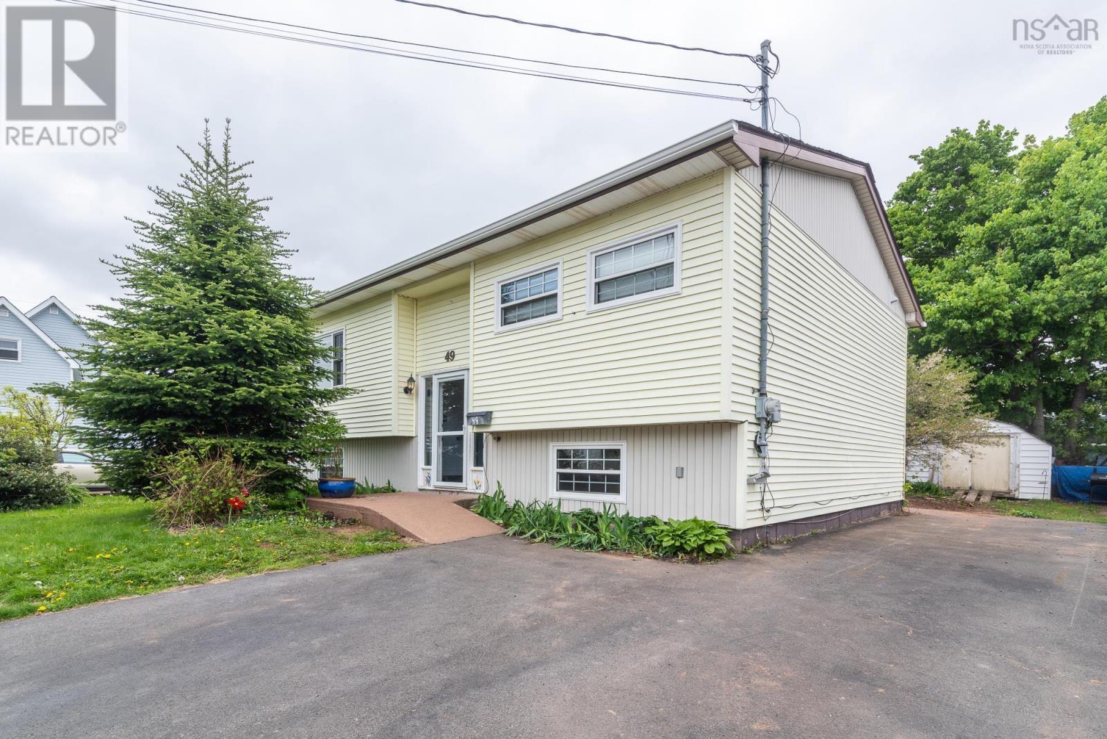 49 Hill Street, Amherst, Nova Scotia  B4H 2N2 - Photo 4 - 202612862