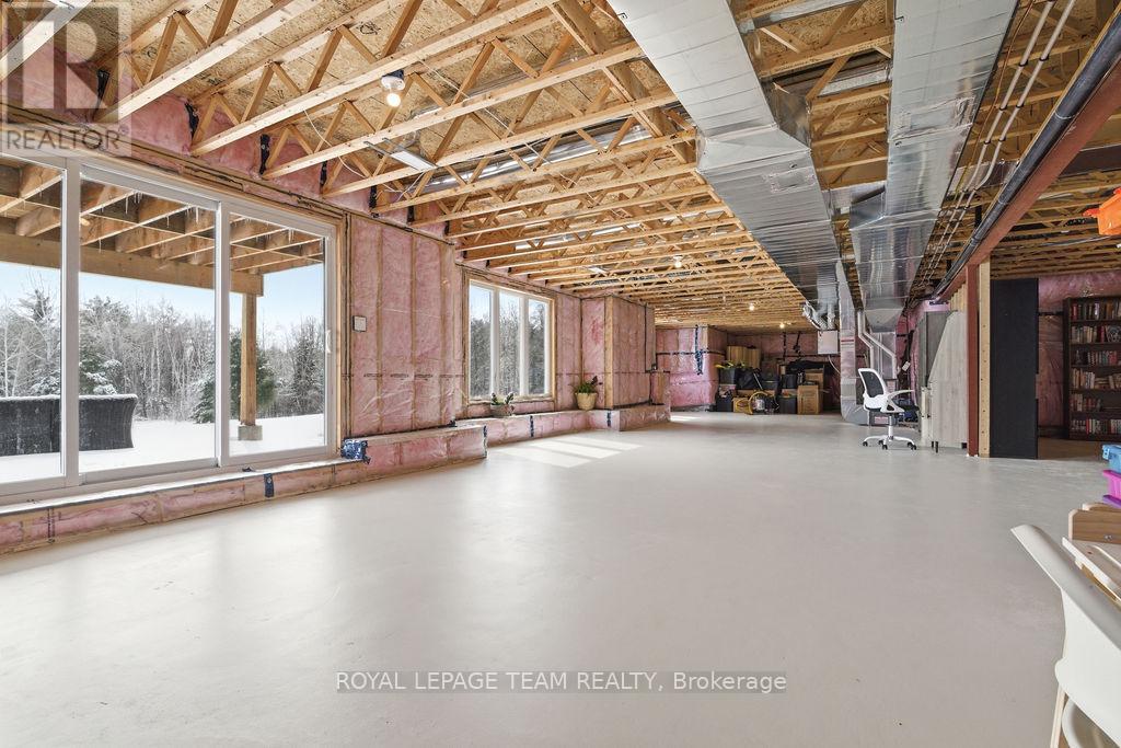 80 Raymond Luhta Crescent, Mcnab/braeside, Ontario  K7S 3G8 - Photo 37 - X12896474