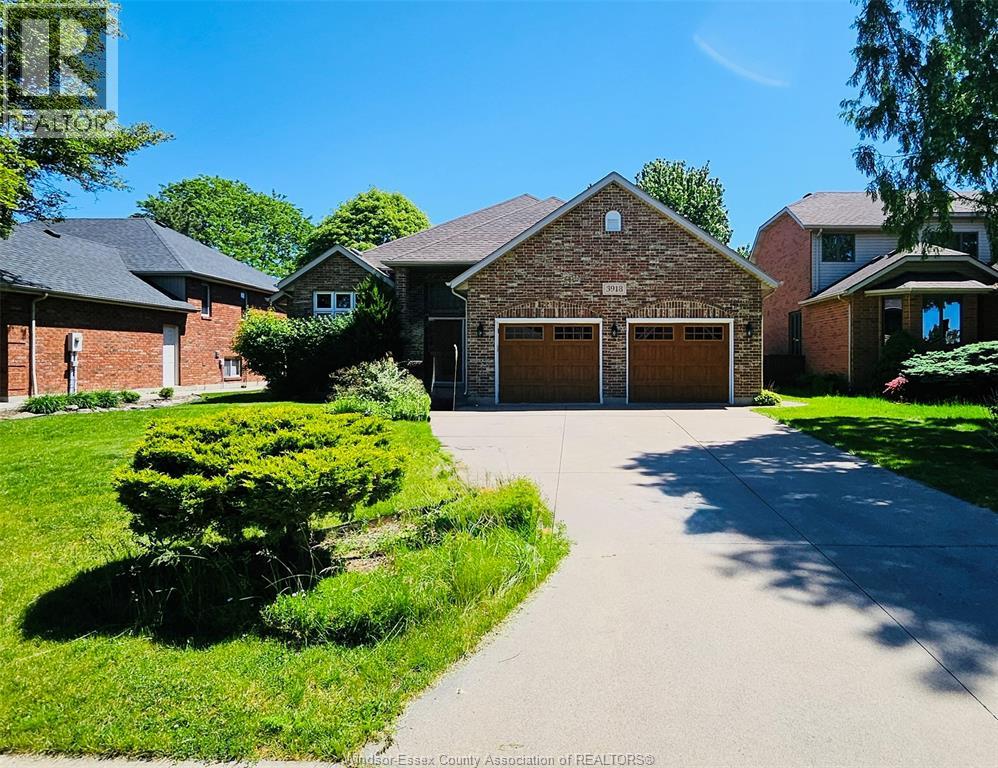 3918 NORTHWAY AVENUE, Windsor, Ontario