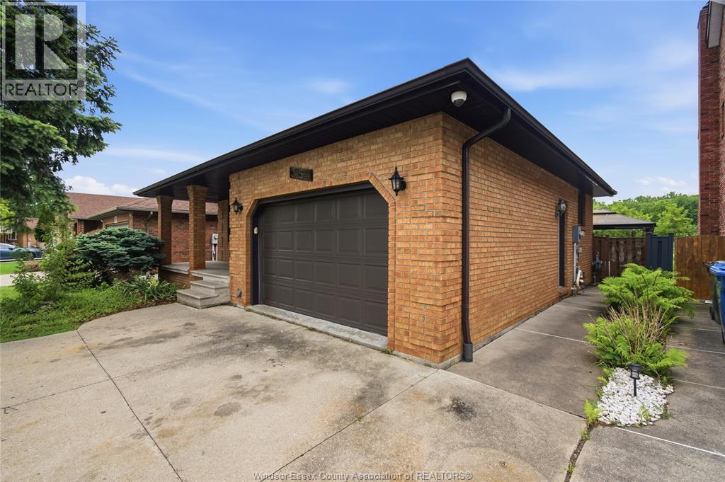 3154 Fazio Drive, Windsor, Ontario  N9E 4G6 - Photo 35 - 26012715