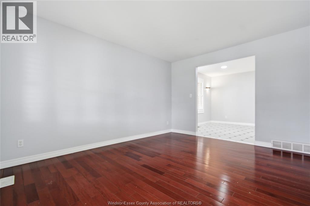 3154 Fazio Drive, Windsor, Ontario  N9E 4G6 - Photo 4 - 26012715