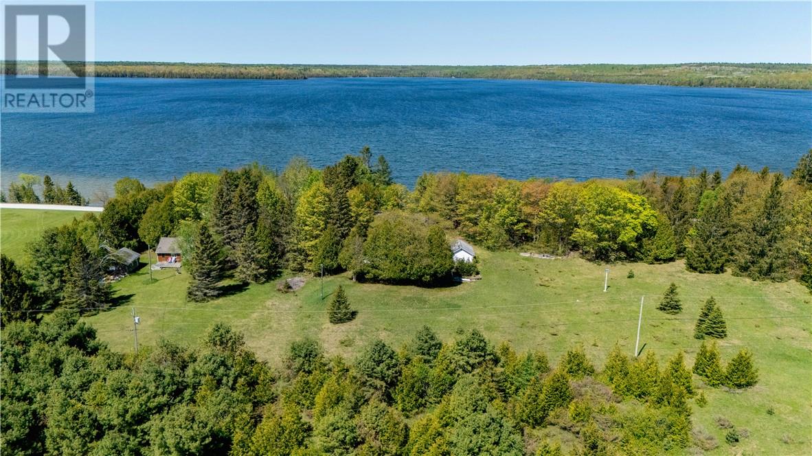 398 Silver Lake Road, Manitoulin Island, Ontario P0P 1Y0 - Photo 4 - 2128169