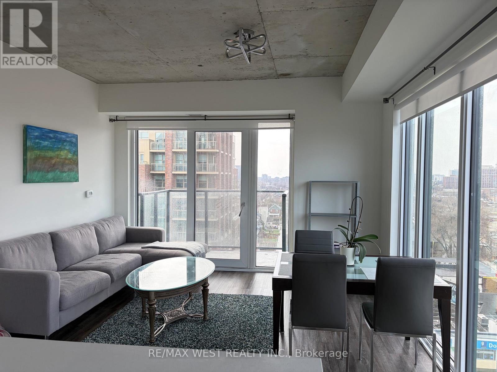 910 - 1808 St Clair Avenue W, Toronto, Ontario  M6N 0C1 - Photo 7 - W13224030