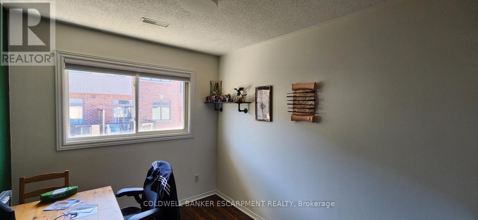 6a Robert Lane, Halton Hills, Ontario  L7G 5L9 - Photo 15 - W13224050