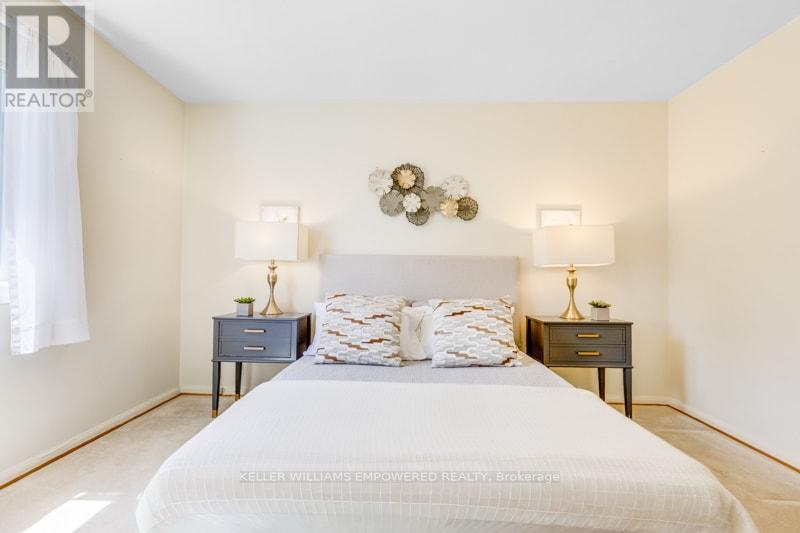 17 Checkendon Drive, Toronto, Ontario  M9W 2Y8 - Photo 12 - W13224110