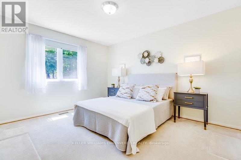 17 Checkendon Drive, Toronto, Ontario  M9W 2Y8 - Photo 13 - W13224110