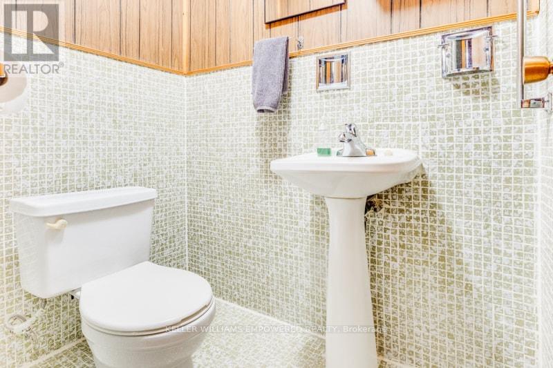 17 Checkendon Drive, Toronto, Ontario  M9W 2Y8 - Photo 22 - W13224110