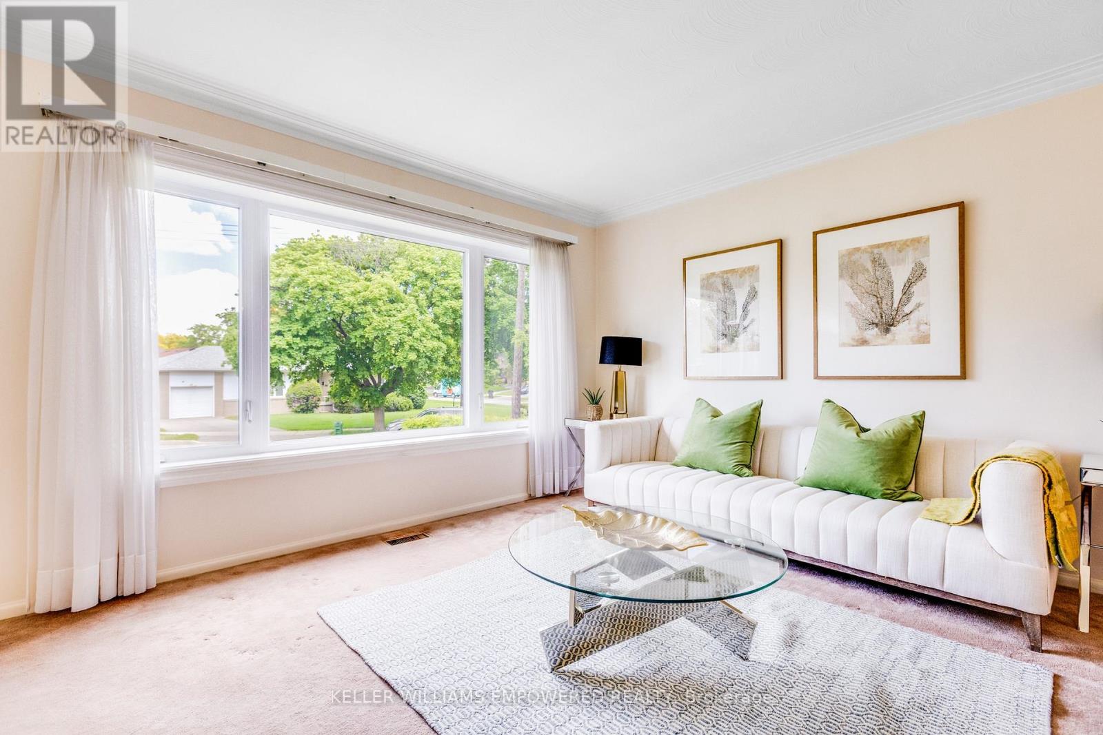 17 Checkendon Drive, Toronto, Ontario  M9W 2Y8 - Photo 6 - W13224110
