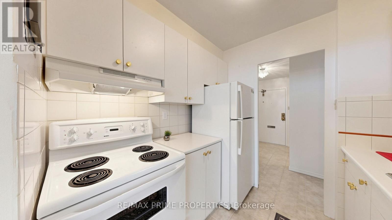 1404 - 1455 Lawrence Avenue W, Toronto, Ontario  M6L 1B1 - Photo 17 - W13224144