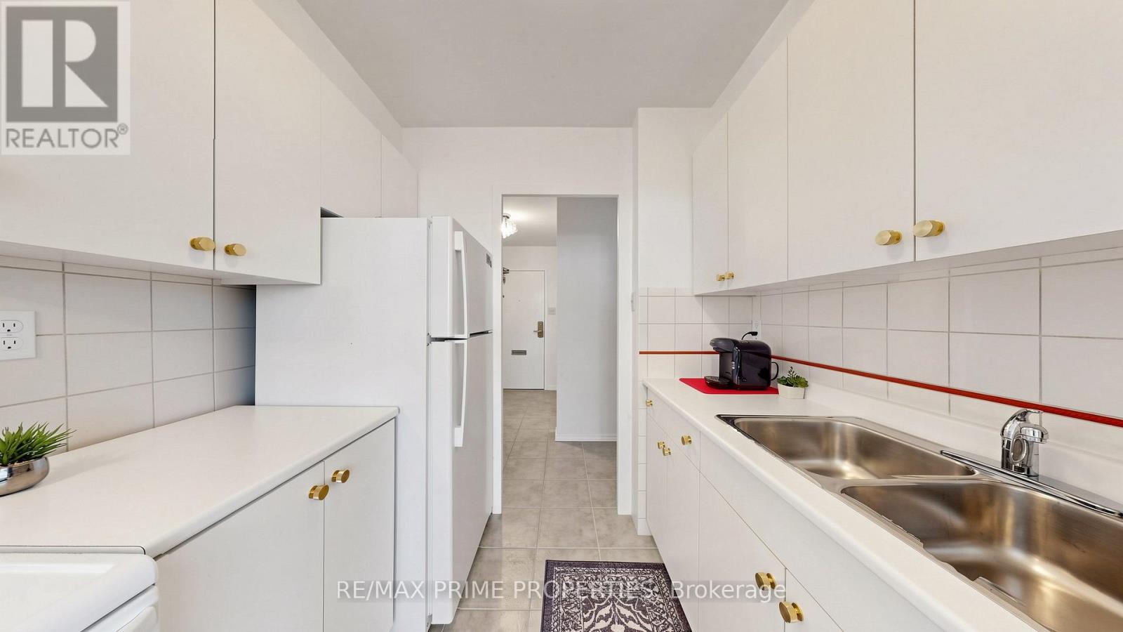 1404 - 1455 Lawrence Avenue W, Toronto, Ontario  M6L 1B1 - Photo 18 - W13224144