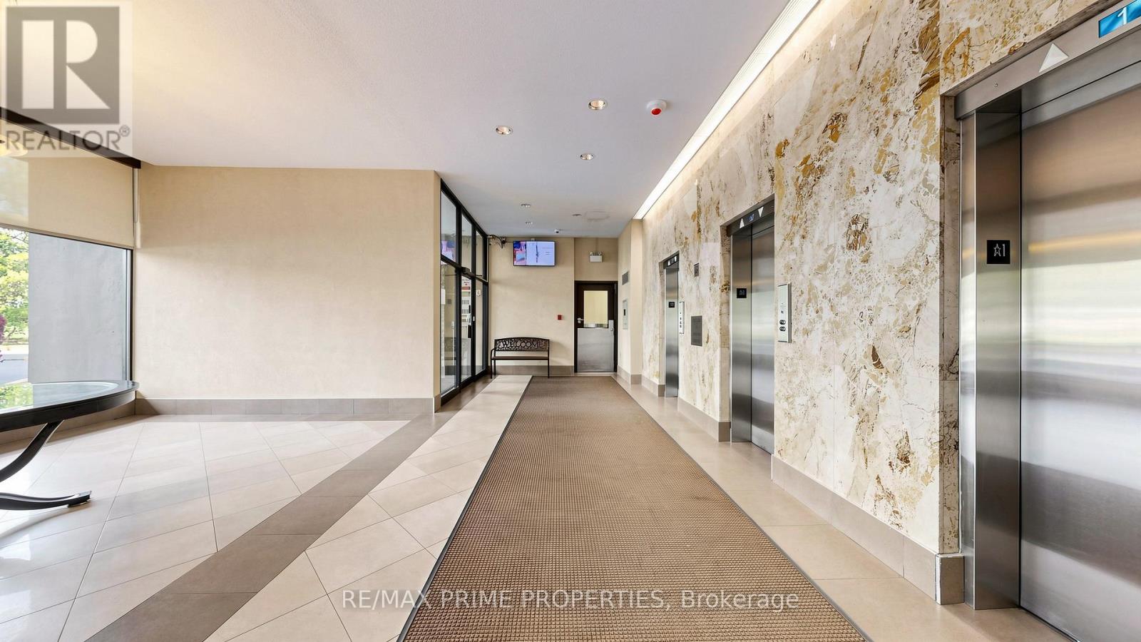 1404 - 1455 Lawrence Avenue W, Toronto, Ontario  M6L 1B1 - Photo 4 - W13224144