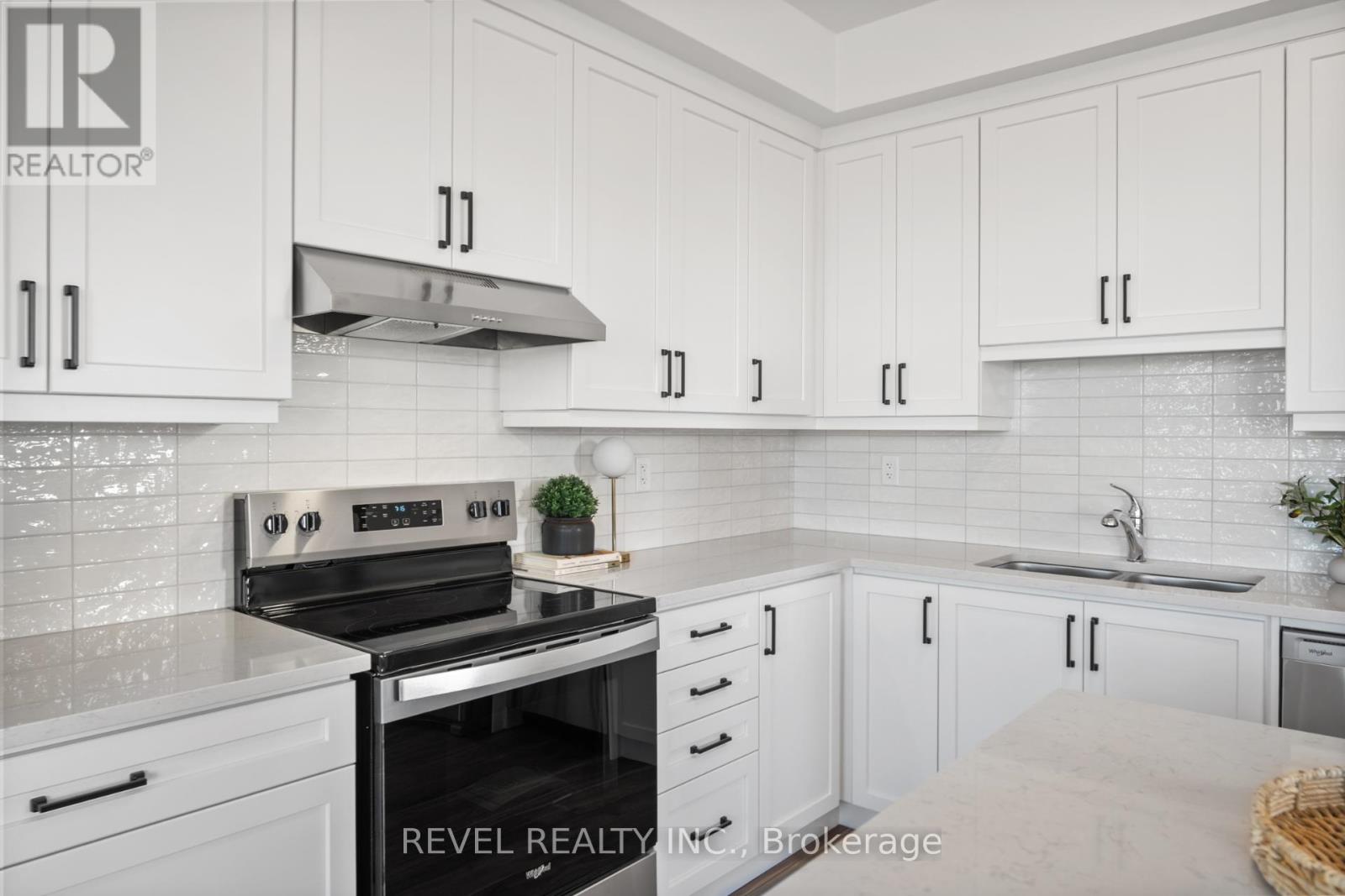 22 Varsity Drive, Brampton, Ontario  L7A 5M6 - Photo 5 - W13224162