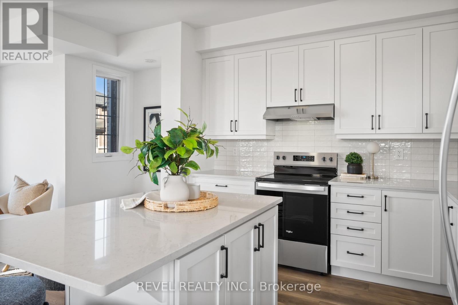 22 Varsity Drive, Brampton, Ontario  L7A 5M6 - Photo 6 - W13224162