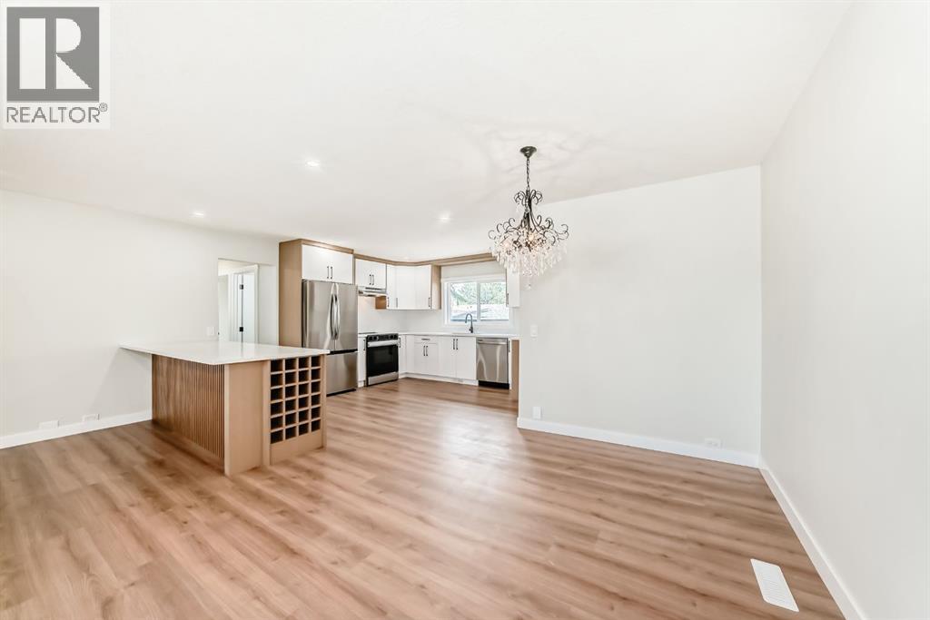 5128 Maryvale Drive Ne, Calgary, Alberta  T2A 2V6 - Photo 12 - A2315041