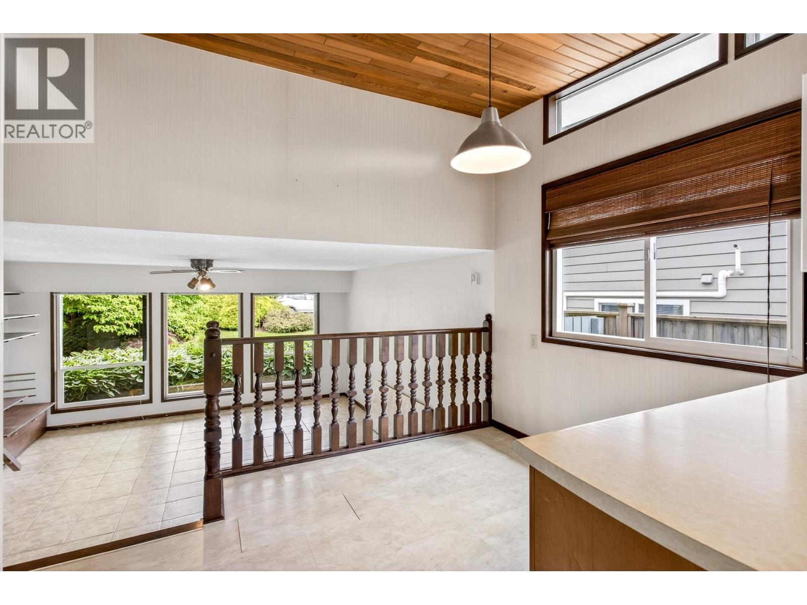 1418 Grover Avenue, Coquitlam, British Columbia  V3J 3G2 - Photo 12 - R3130242