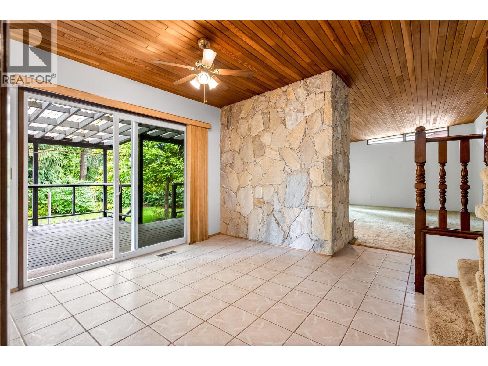 1418 Grover Avenue, Coquitlam, British Columbia  V3J 3G2 - Photo 13 - R3130242