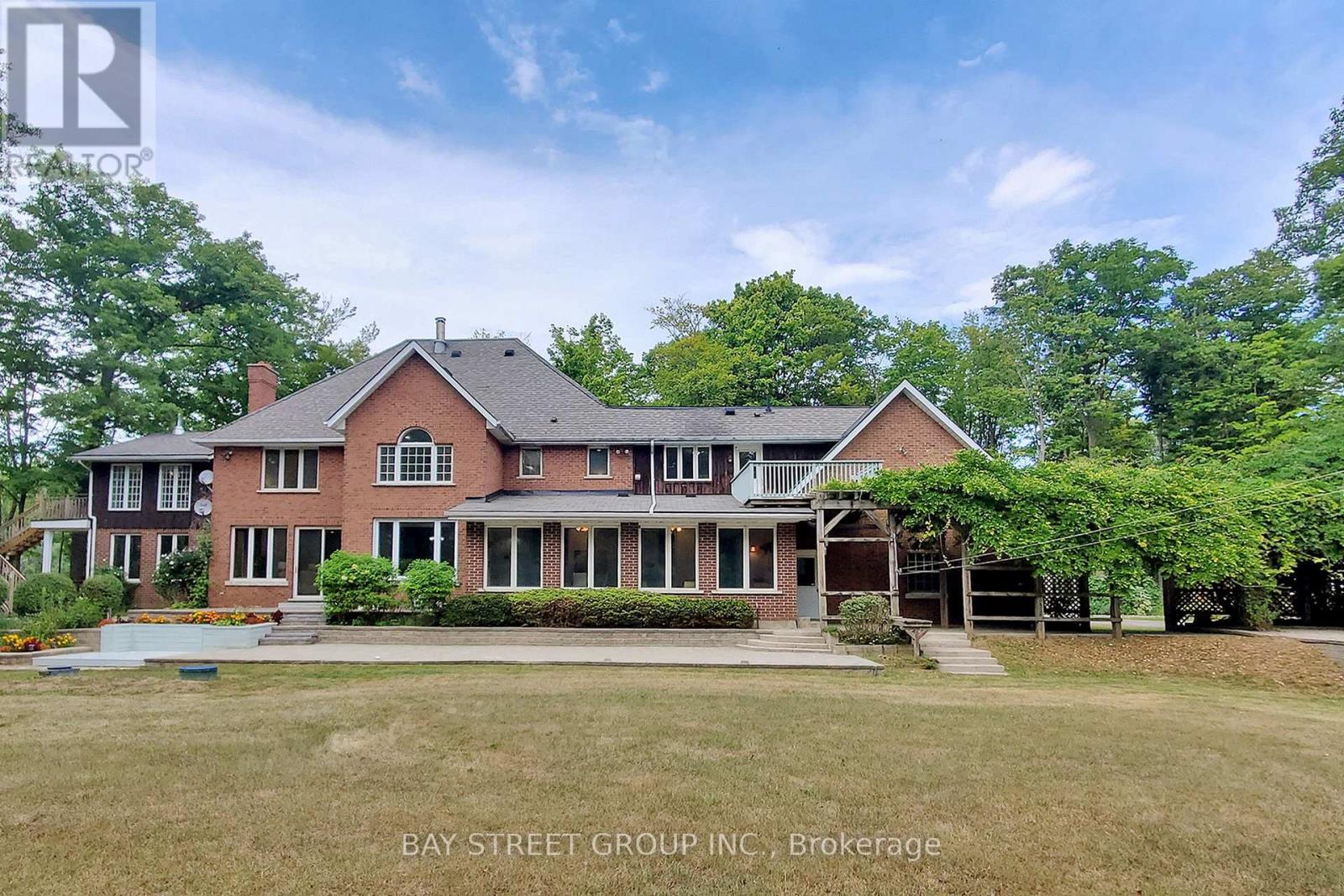 902 Shaver Road, Hamilton, Ontario  L9G 3K9 - Photo 11 - X13224022