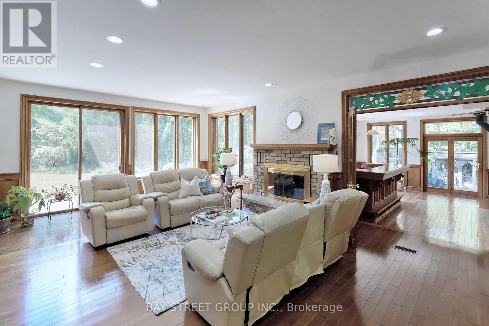 902 Shaver Road, Hamilton, Ontario  L9G 3K9 - Photo 19 - X13224022