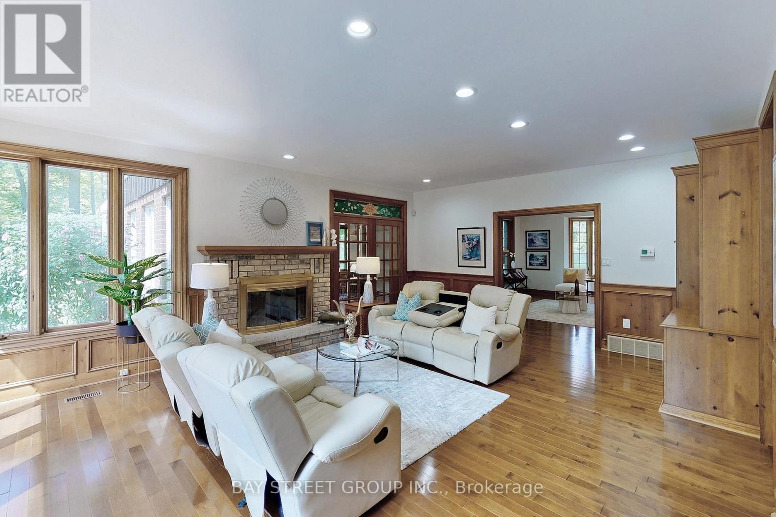 902 Shaver Road, Hamilton, Ontario  L9G 3K9 - Photo 20 - X13224022