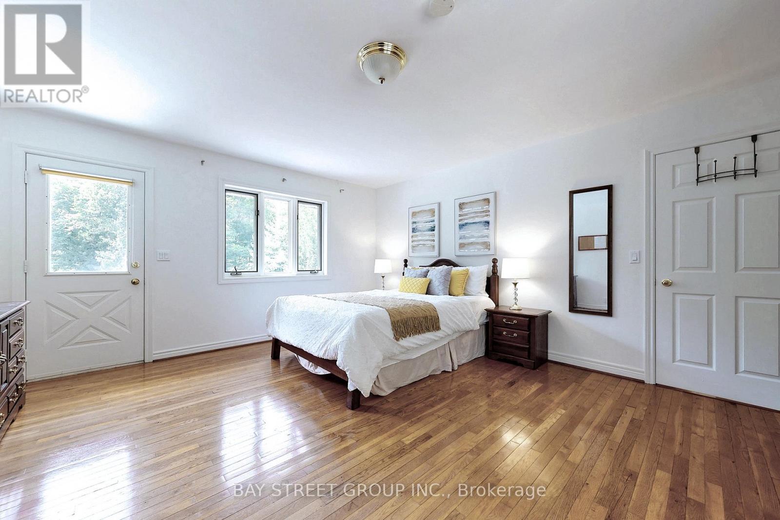 902 Shaver Road, Hamilton, Ontario  L9G 3K9 - Photo 33 - X13224022