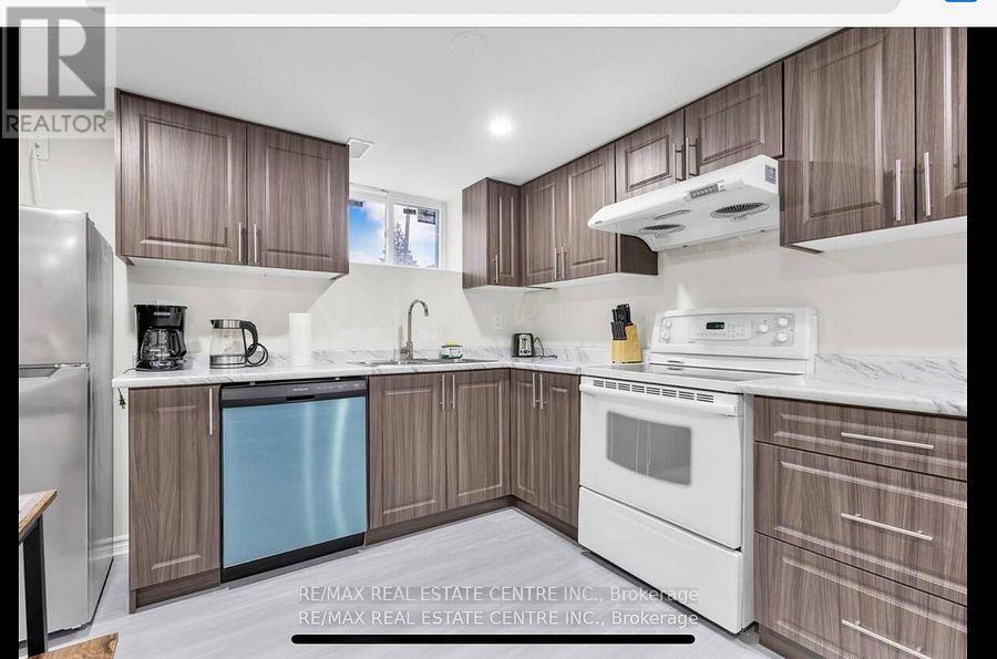 Basement - 15 Chelsea Road, Kitchener, Ontario  N2B 1H7 - Photo 4 - X13224054