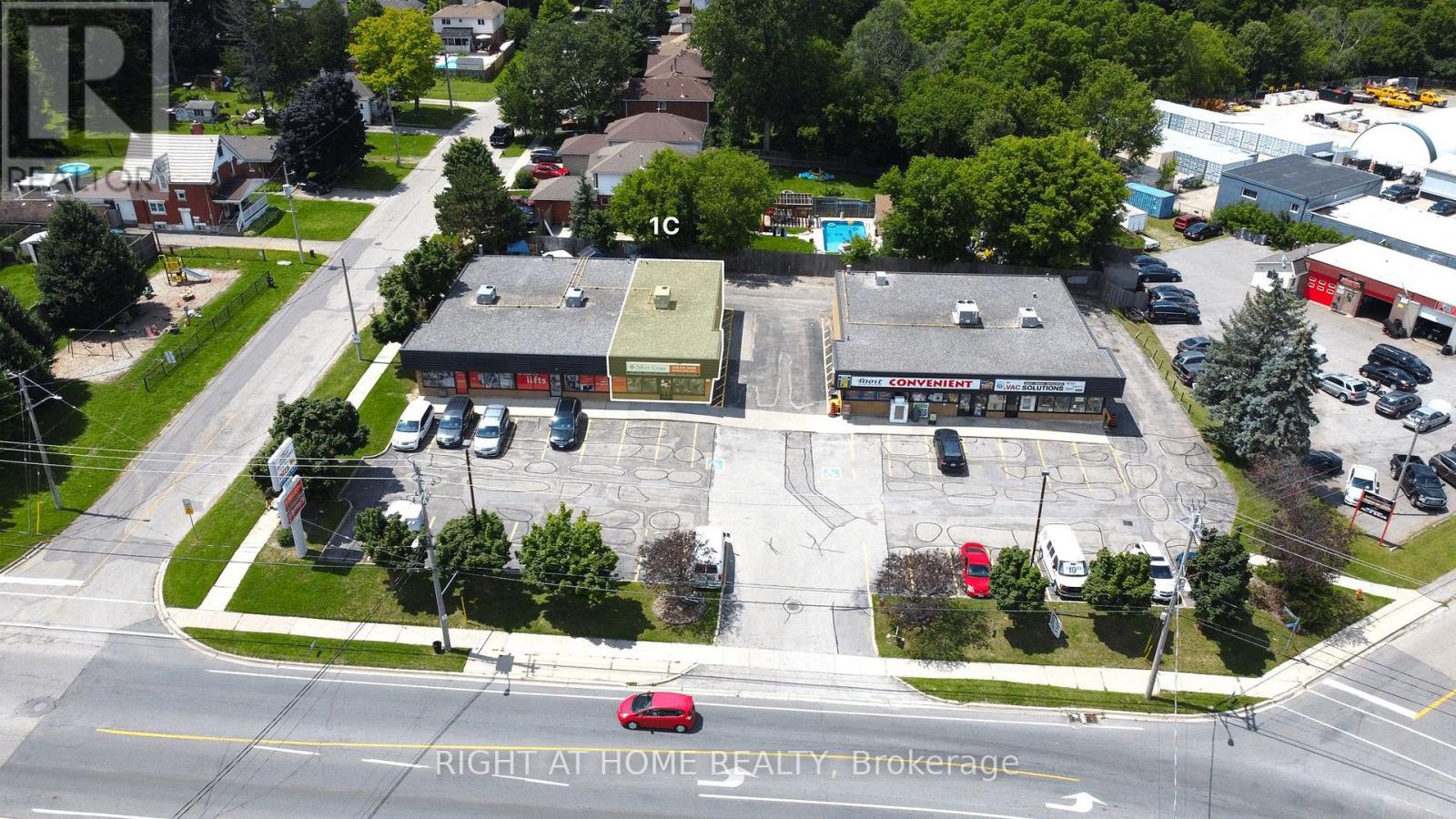 1c - 569 Lancaster Street W, Waterloo, Ontario  N2K 3M9 - Photo 2 - X13224078