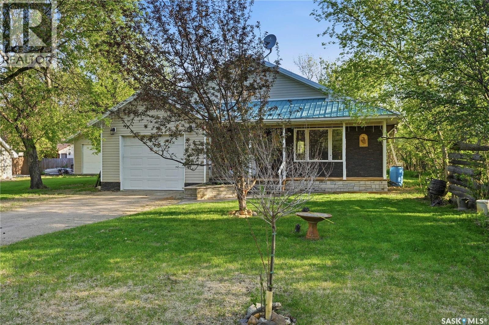 242 Woodlawn Avenue, Katepwa Beach, Saskatchewan  S0G 2Y0 - Photo 3 - SK037787