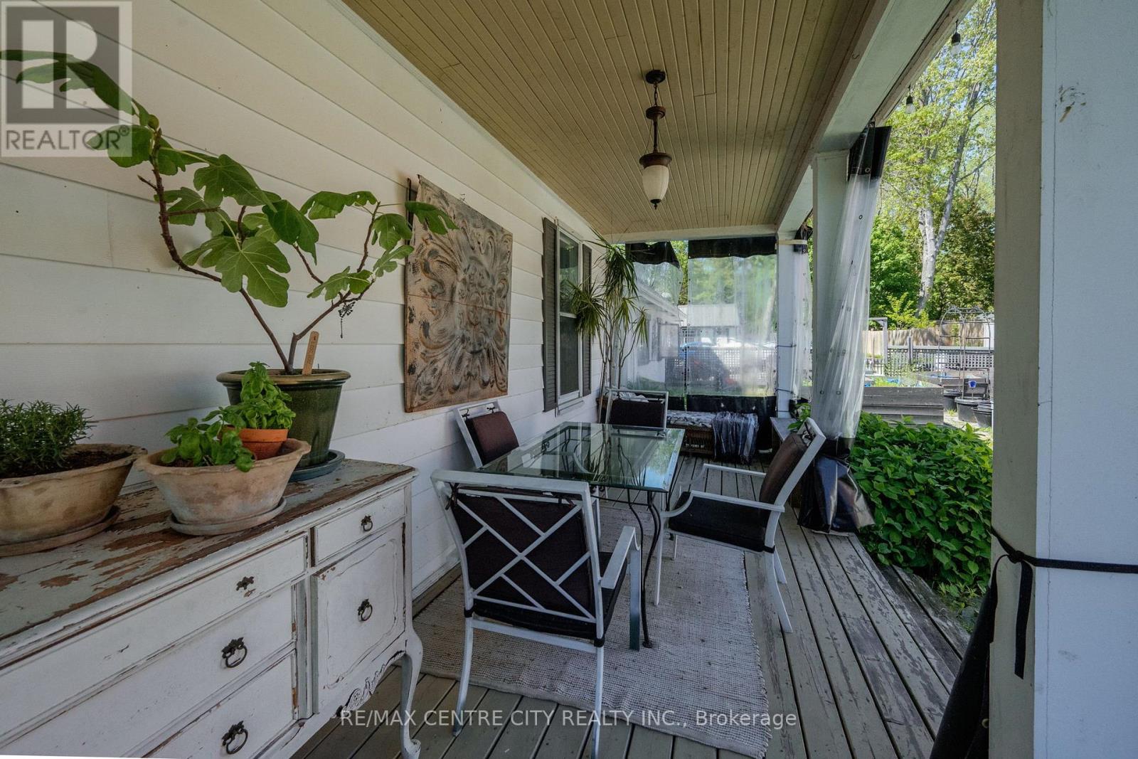 337 George Street, Central Elgin, Ontario  N5L 1C5 - Photo 4 - X13223664
