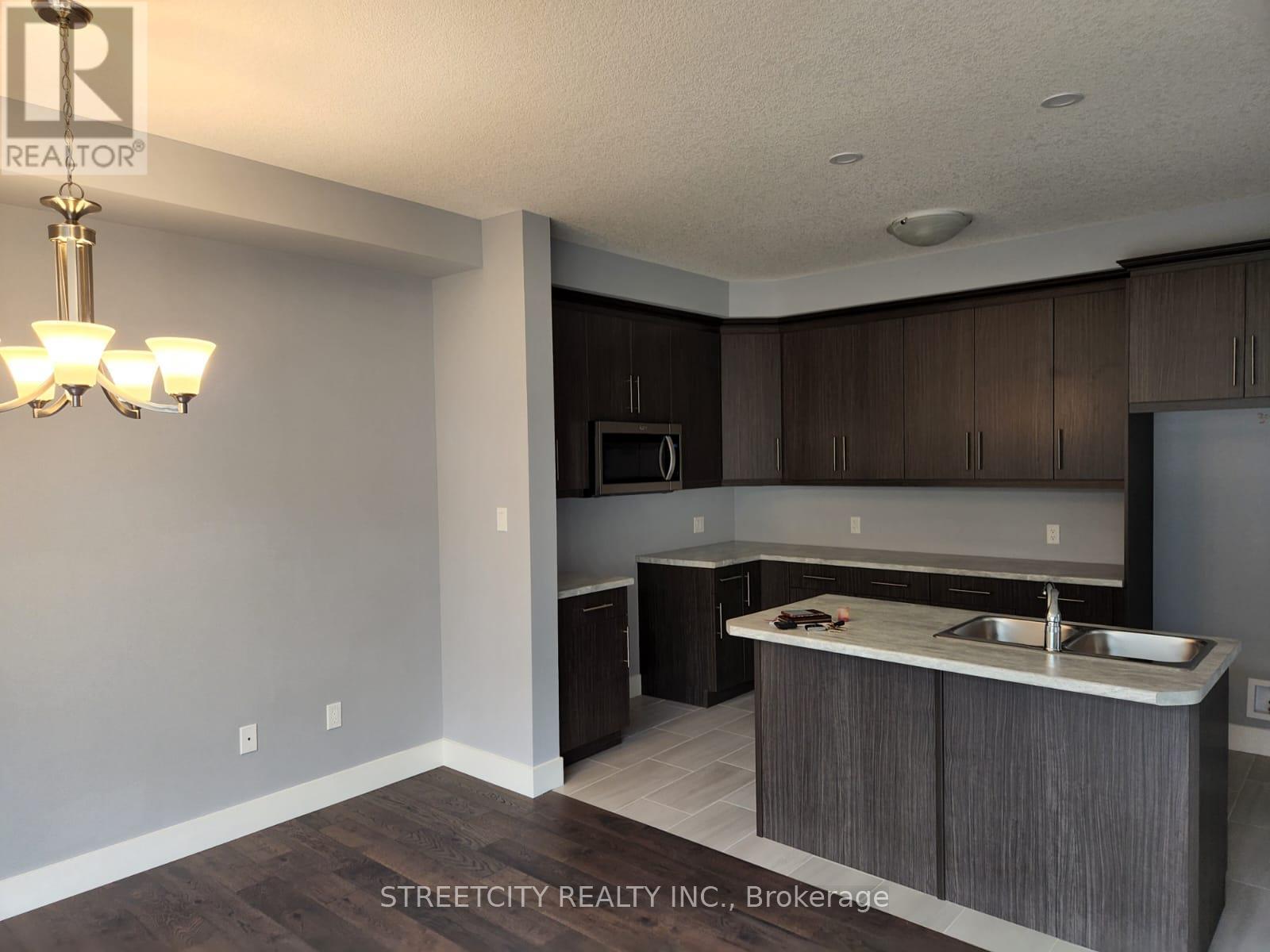 2012 Evans Boulevard, London South, Ontario  N6M 0J7 - Photo 5 - X13224458
