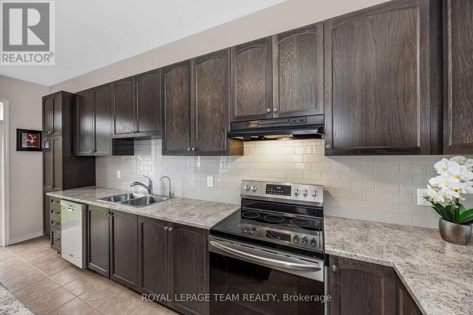 1851 Glencrest Road, North Grenville, Ontario  K0G 1J0 - Photo 14 - X13224246