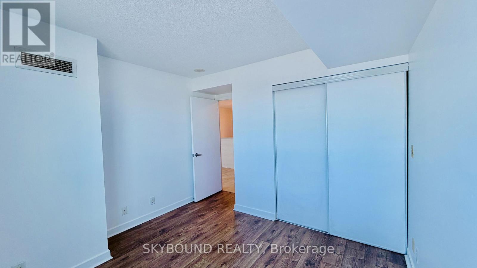 1702 - 38 Lee Centre Drive, Toronto, Ontario  M1H 3J7 - Photo 10 - E12658112