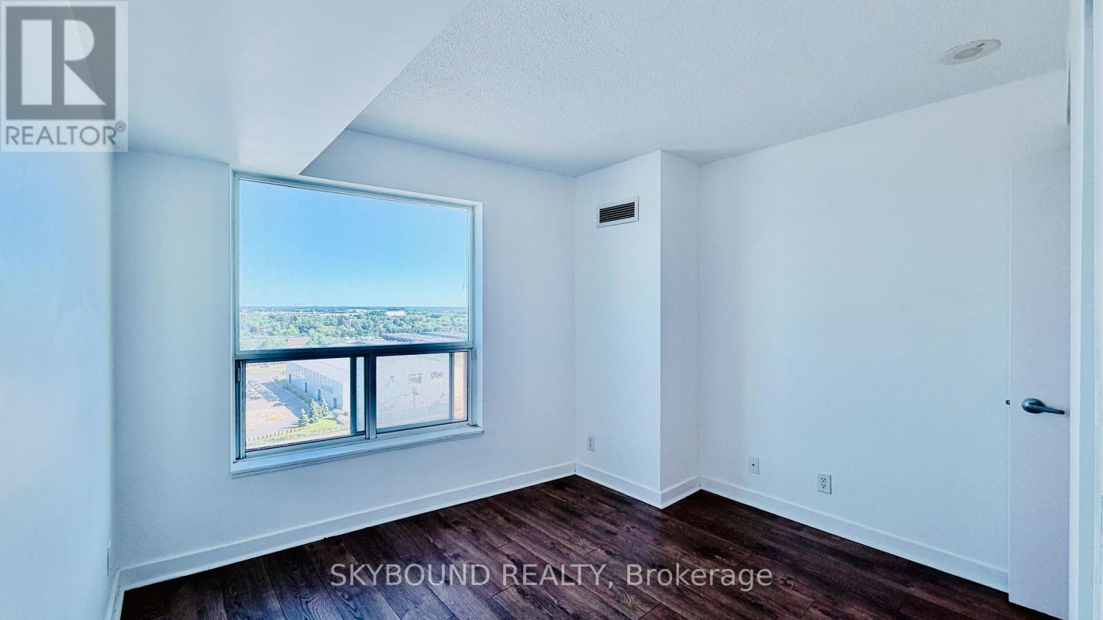 1702 - 38 Lee Centre Drive, Toronto, Ontario  M1H 3J7 - Photo 11 - E12658112