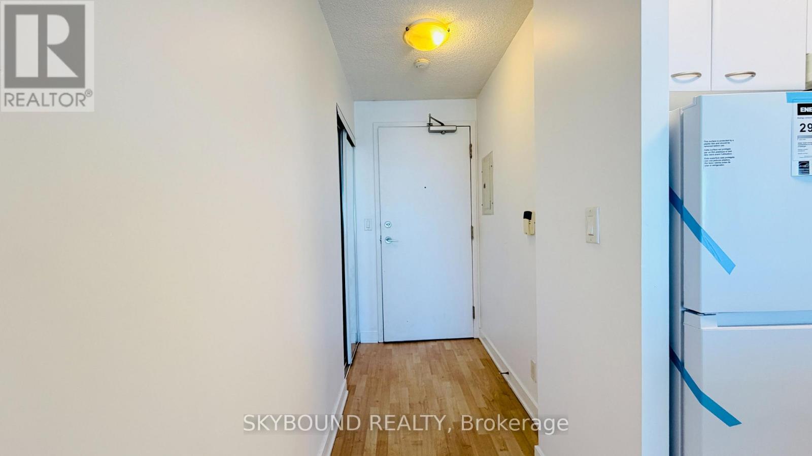1702 - 38 Lee Centre Drive, Toronto, Ontario  M1H 3J7 - Photo 8 - E12658112