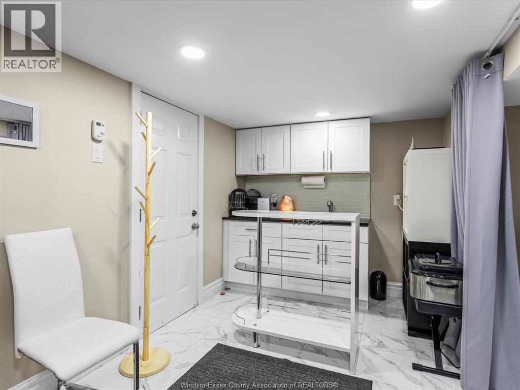 2367 Randolph Avenue, Windsor, Ontario  N9E 3X3 - Photo 32 - 26012733