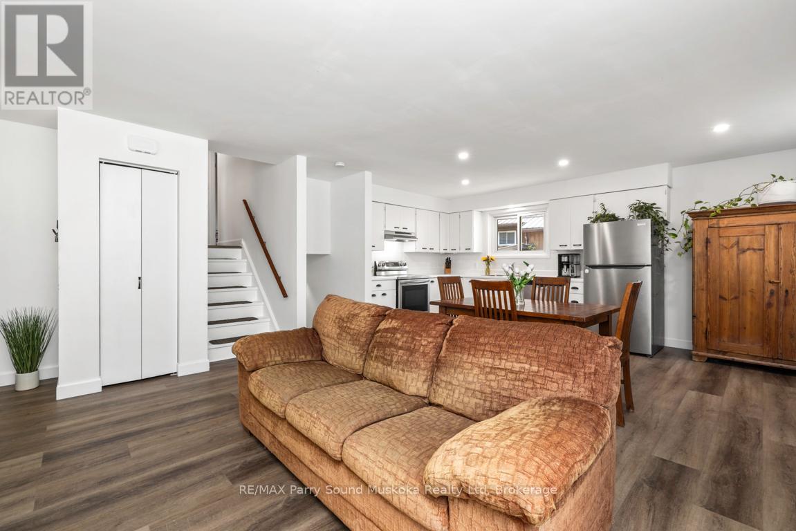 28 Forest Street, Parry Sound, Ontario  P2A 2P9 - Photo 12 - X12849086