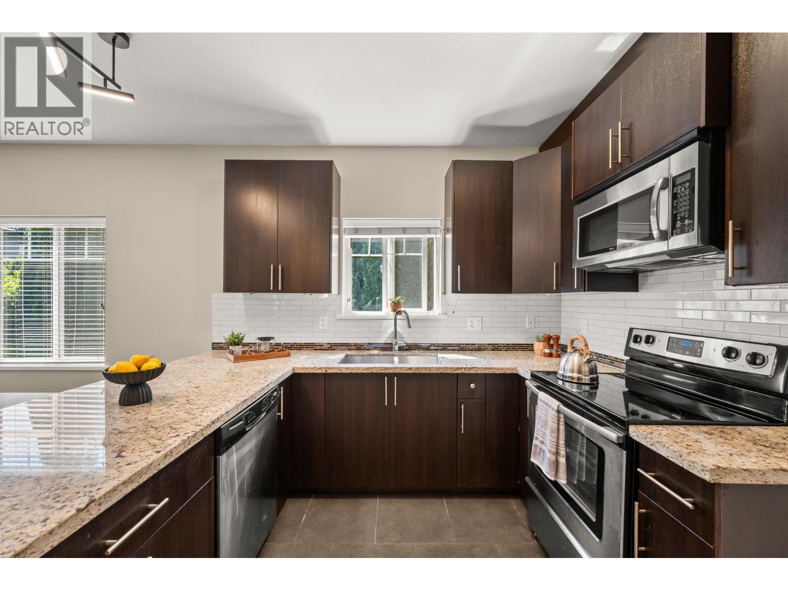 111 368 Ellesmere Avenue, Burnaby, British Columbia  V5B 3S9 - Photo 6 - R3130288