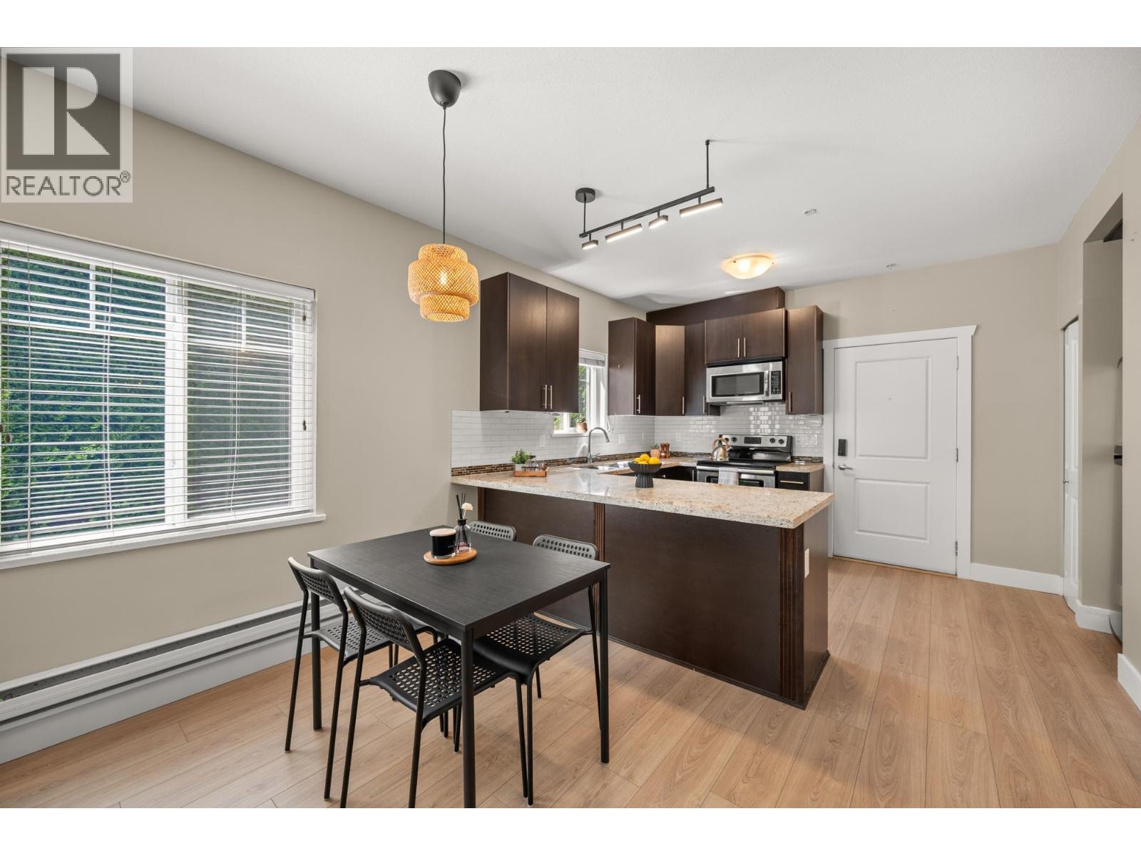 111 368 Ellesmere Avenue, Burnaby, British Columbia  V5B 3S9 - Photo 5 - R3130288