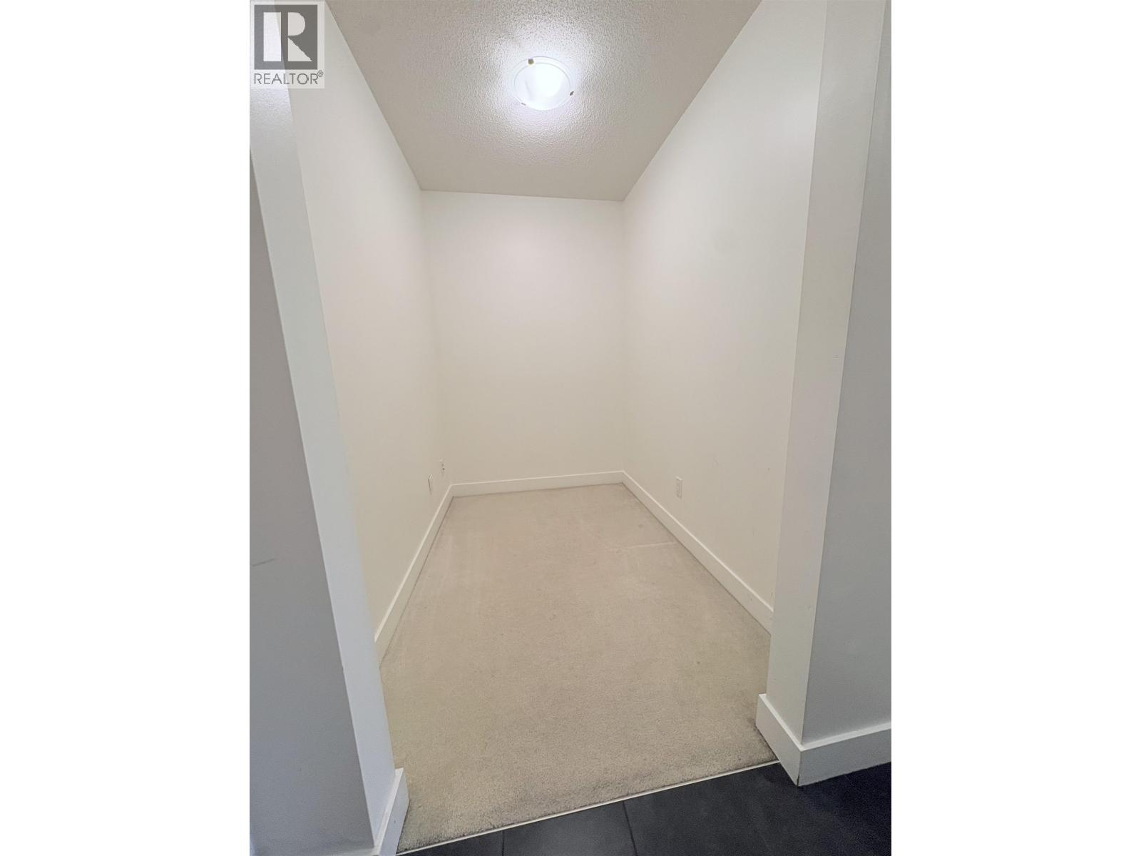 305 4550 Fraser Street, Vancouver, British Columbia  V5V 4G8 - Photo 15 - R3094891