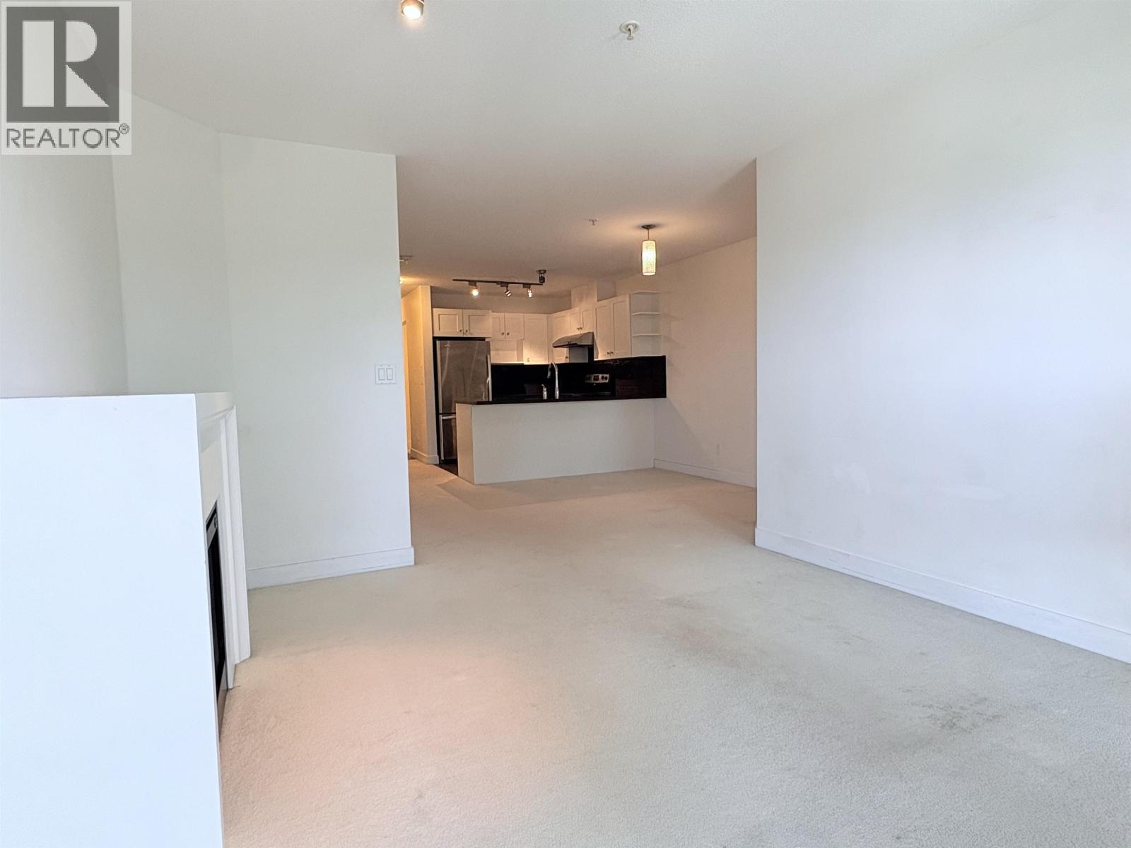 305 4550 Fraser Street, Vancouver, British Columbia  V5V 4G8 - Photo 8 - R3094891