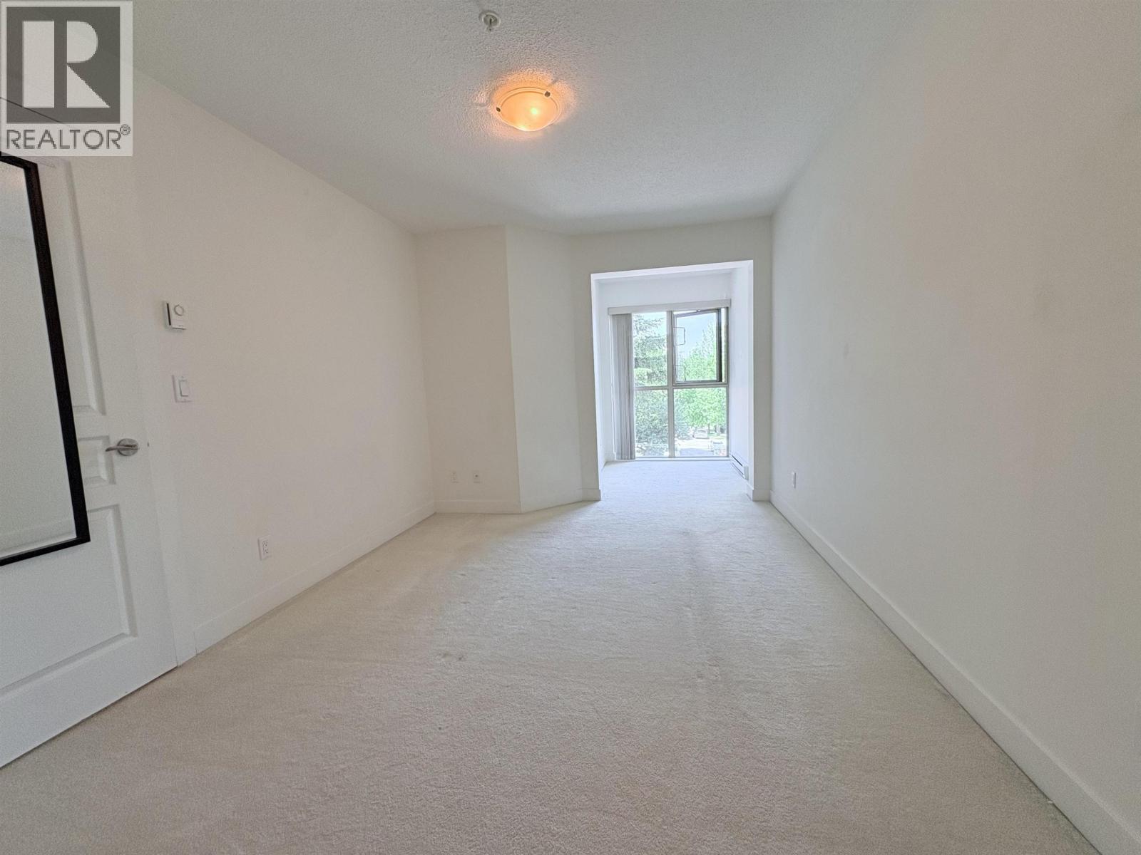 305 4550 Fraser Street, Vancouver, British Columbia  V5V 4G8 - Photo 10 - R3094891