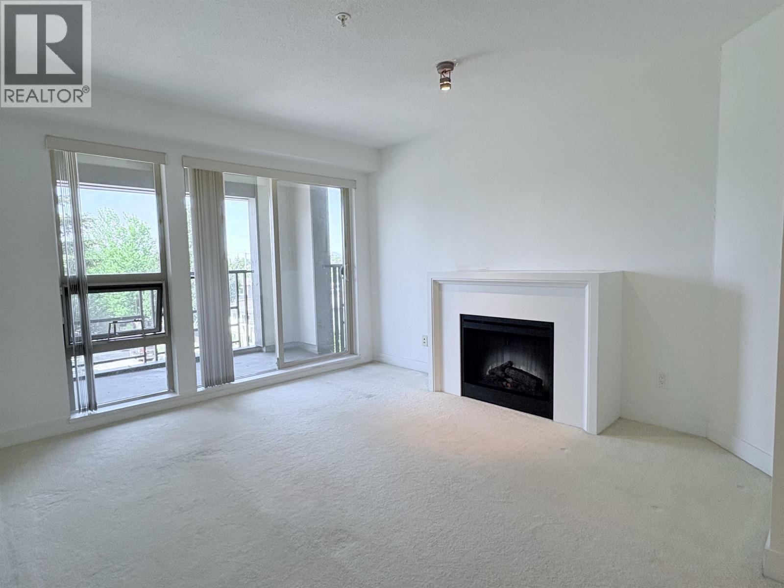 305 4550 Fraser Street, Vancouver, British Columbia  V5V 4G8 - Photo 7 - R3094891